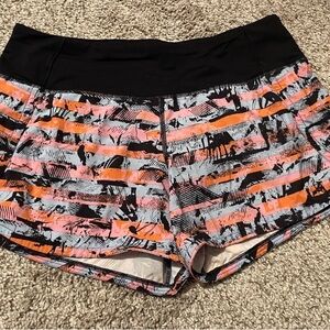 Lululemon Run Times Short II 4” inseam size 6 inversion multi/black